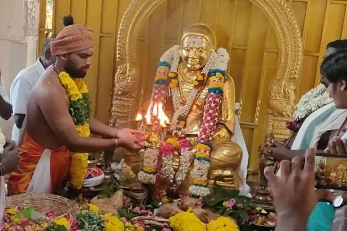 விட்டு கொடுப்பவர்கள் கெட்டு போனதாக சரித்திரம் இல்லை - சசிகலா அறிக்கை..!!