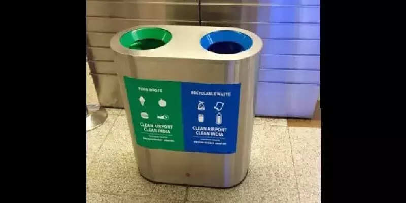 மக்களே தெரிஞ்சிக்கோங்க..!! இரண்டு குப்பை தொட்டிகள் வைக்காத கடைகளுக்கு அபராதம்..!!