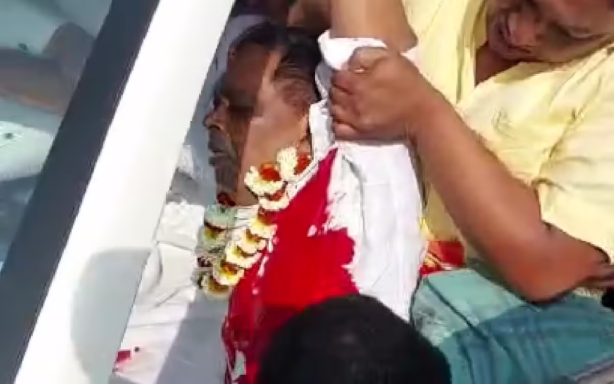 பரபரப்பு! அமைச்சர் மீது திடீர் துப்பாக்கிச்சூடு!!