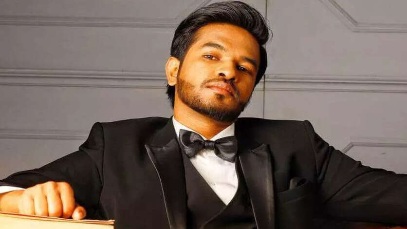 பகிரங்க மன்னிப்பு கேட்ட பிரபல யூடியூபர்! காரணம் என்ன?