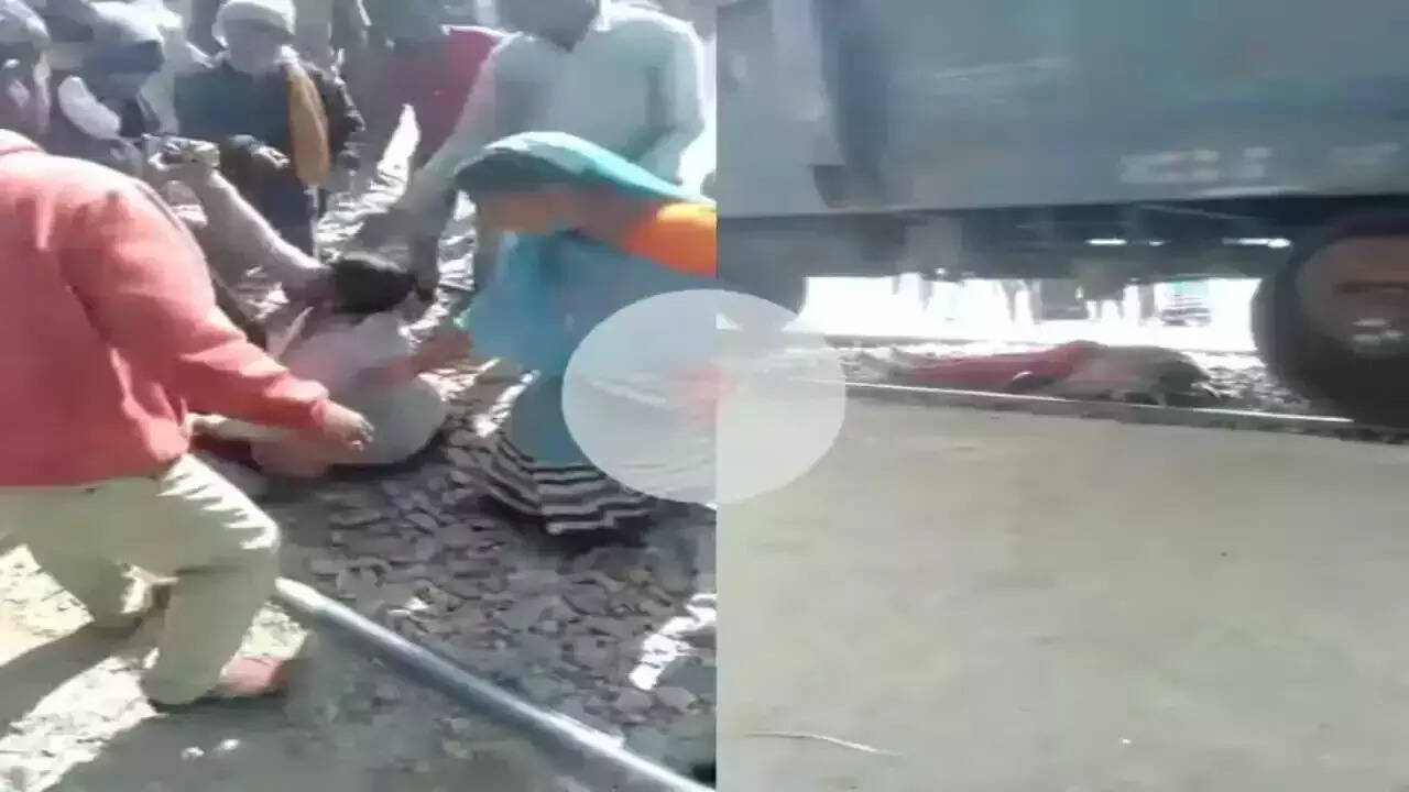 ரயிலில் விழுந்த பெண்: அதிர்ச்சி வீடியோ..!!