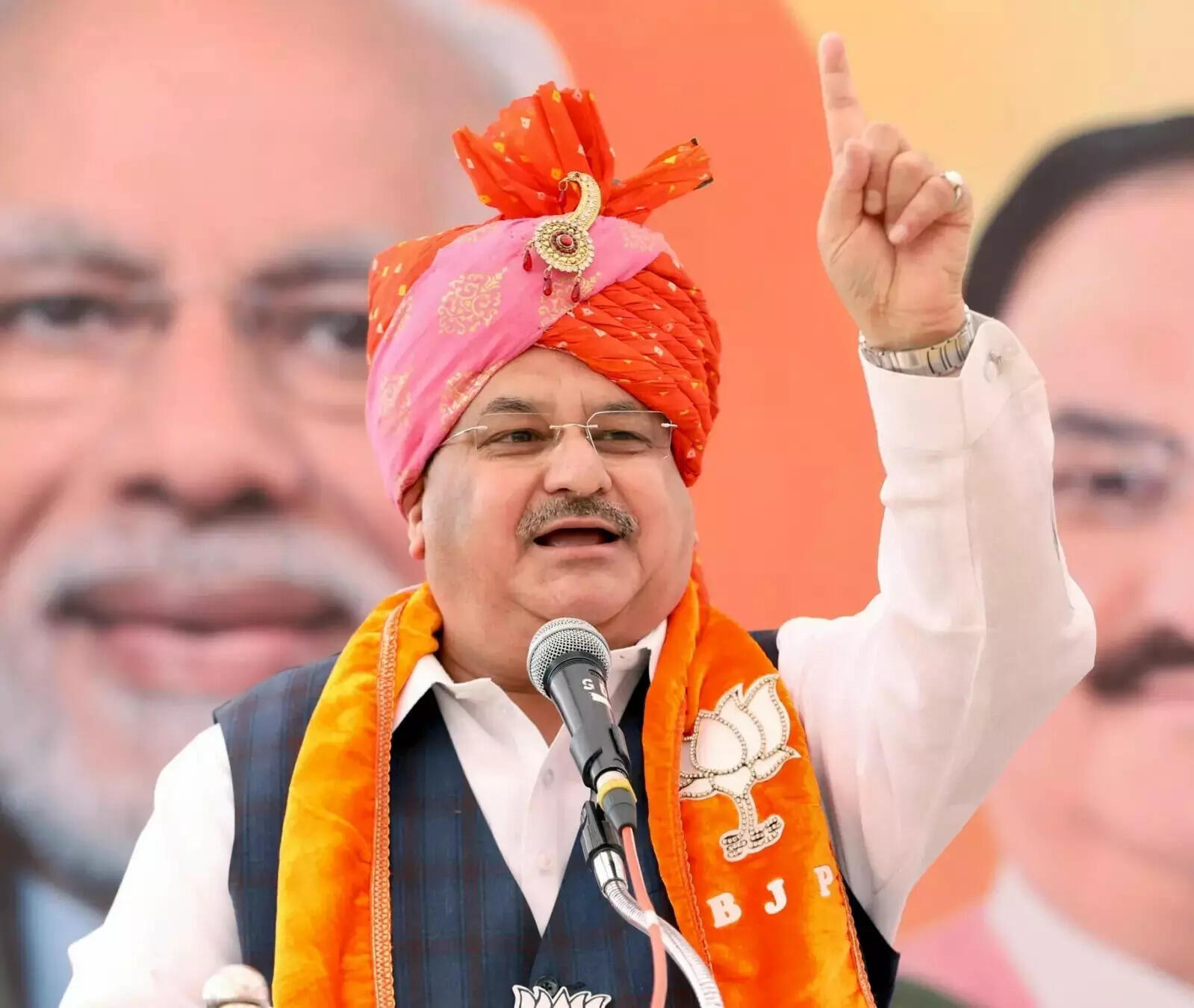 தமிழகம் வரும் பாஜக தலைவர்!....அதிமுகவை இணைக்க முயற்சி?!...