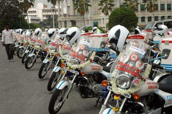 திடீர் மாரடைப்புக்கு பைக்கில் சென்று சிகிச்சை தரும் டெல்லி எய்ம்ஸ் மருத்துவக் குழு..!