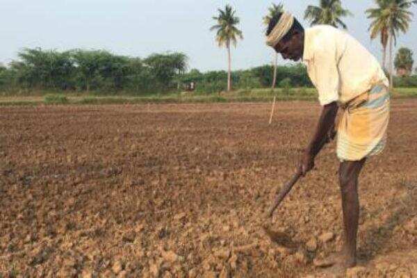வயிற்றில் புளியைக் கரைக்கும் முதல்வர்! பீதியில் கடலூர் விவசாயிகள்!!