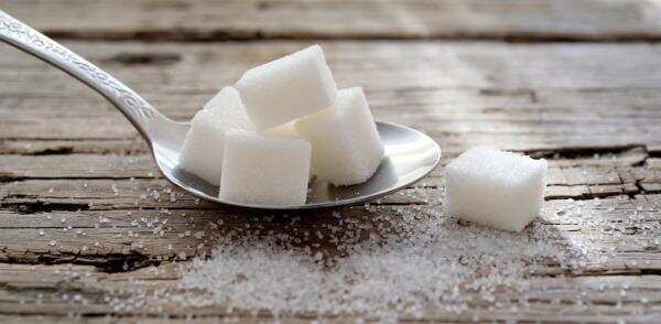 காலையில் மறந்தும் சாப்பிடகூடாத உணவு..