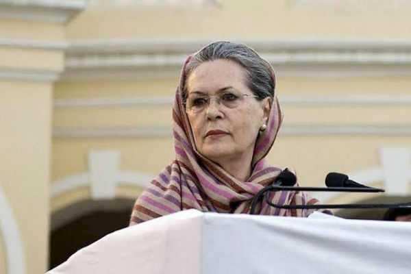 சோனியா காந்தி மருத்துவமனையில் அனுமதி சோனியா காந்தி மருத்துவமனையில் அனுமதி