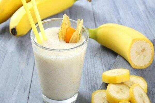 அடக்கடவுளே!! பாலும் பழமும் ஒண்ணு சேரக்கூடாதாமே? உங்களுக்கு தெரியுமா?