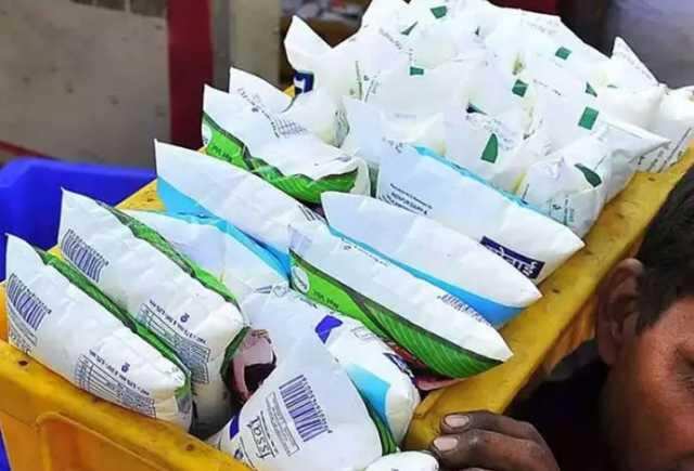 பால் விலை 4 ரூபாய் உயர்வு பால் விலை 4 ரூபாய் உயர்வு