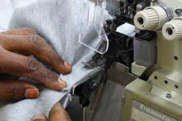 தினமும் 1 குவார்ட்டர் ப்ரீ! திருப்பூரில் வைரலான வேலை வாய்ப்பு ஆஃபர்!!