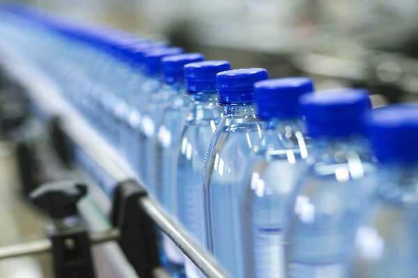 இனி தண்ணீர் பாட்டில் ரூ. 13 க்கு மேல் விற்க தடை !!