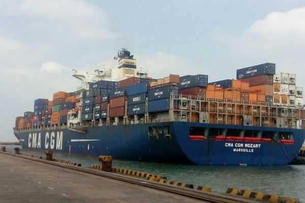 மருத்துவ கழிவுகளுடன் சீன கப்பல் சென்னை வருகை