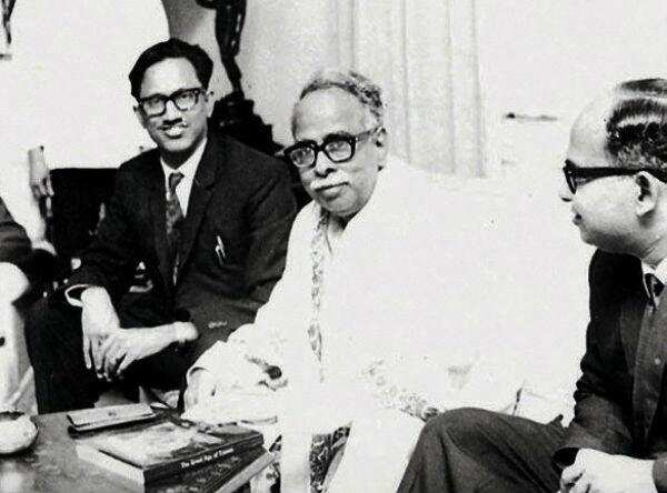 கலைஞரின் பயணம் நெடுகிலும் உற்ற தோழராக இருந்தவர் அன்பழகன்!! முதல்வர் புகழஞ்சலி!!