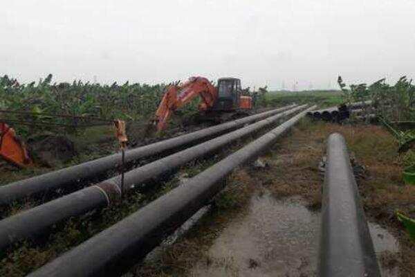 விவசாய நிலங்களில் எரிவாயு குழாய்கள்!! தூத்துக்குடியில் வலுக்கும் போராட்டம்!