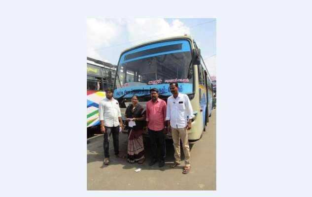 இடிச்சல! ரூ12,00,000 கொடு!! அரசு பஸ்ஸை ஜப்தி செய்த விவசாயி!!