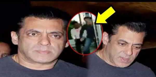 செல்போனை தட்டிவிட்ட பிரபல நடிகர்! வைரலாகும் வீடியோ!! செல்போனை தட்டிவிட்ட பிரபல நடிகர்! வைரலாகும் வீடியோ!!