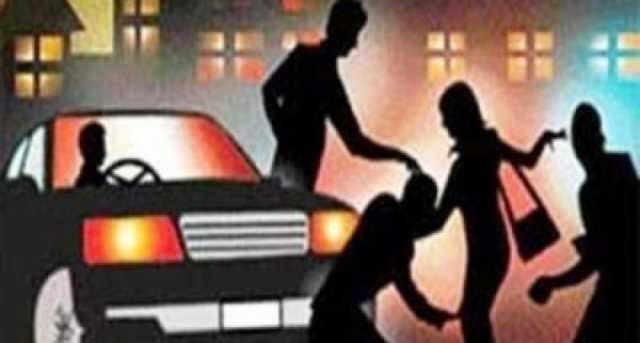 வெளிநாட்டு இளம்பெண்ணை கற்பழித்த கொடூரம்! நிர்வாணமாக ரோட்டில் வீசி சென்ற கொடியவர்கள்! பெங்களுருவில் பரபரப்பு!