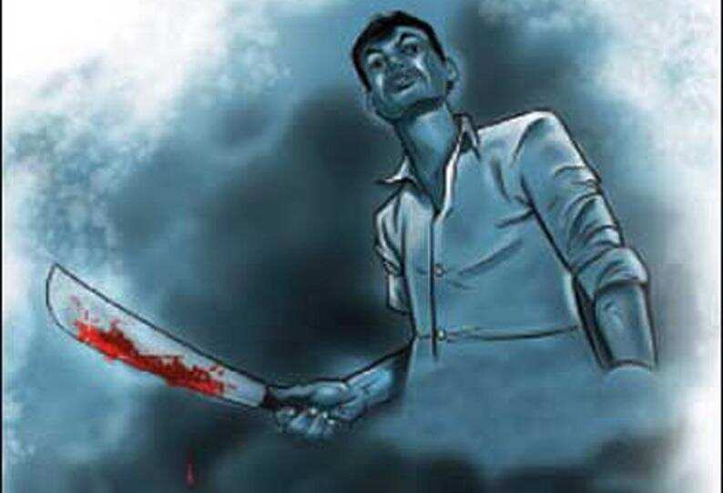 பாலியல் தொல்லை.. புகார் கொடுத்ததால் மூவரை வெட்டிக்கொன்ற நபரு தூக்குத் தண்டனை !! அதிரடி தீர்ப்பு!