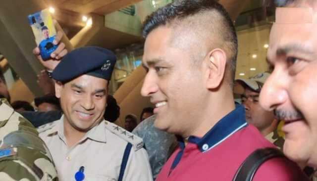 சென்னை சூப்பர் கிங்ஸ்க்கு பெரிய விசிலு.. சென்னைக்கு வந்தாச்சு நம்ம தல தோனி!! 