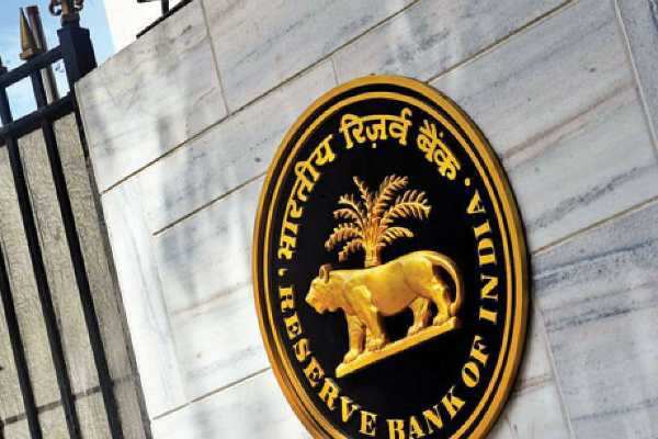 #BREAKING: வங்கிகளுக்கு விடுமுறை கிடையாது! வதந்திகளை நம்பாதீங்க!