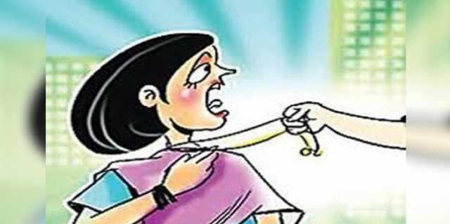 பட்டப்பகலில் கோயிலில் துணிகரம்! பெண்ணிடம் 5 சவரன் செயின் கொள்ளை!