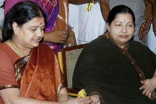 மவுனம் காக்கும் சின்னம்மா...