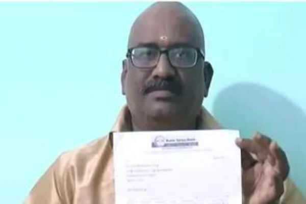 கறார் காட்டிய வங்கிக்கு, அதிர்ச்சி வைத்தியம் கொடுத்த வாடிக்கையாளர்!