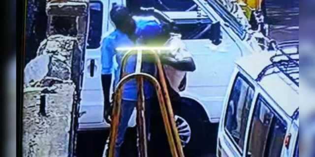 சரக்கடித்தாலும் இப்படியா?... சந்தையில் வடமாநில இளைஞரின் செயலை கண்டு அலறிய மக்கள்!!