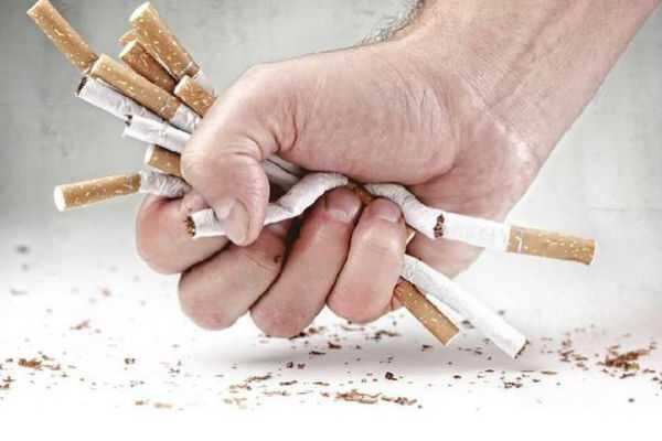 புகைப்பிடிக்கும் பழக்கத்திலிருந்து வெளிவரவேண்டுமா?  இவற்றை பின்பற்றுங்கள்: வெற்றி பெறுவீர்கள்