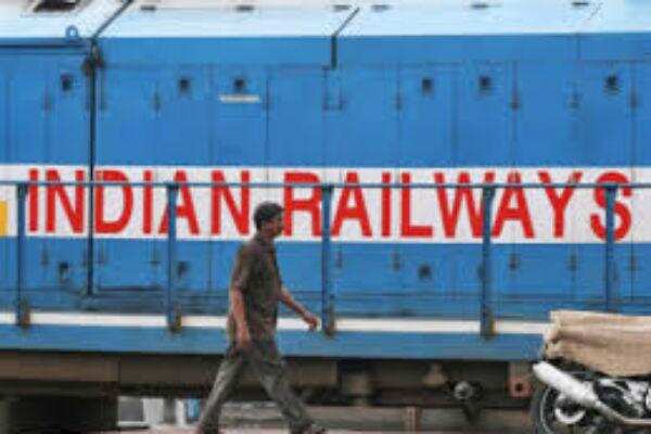நாடு முழுவதும் 100சதவீதம் மின்மயமாக்கப்படும்! ரயில்வே அமைச்சர்!