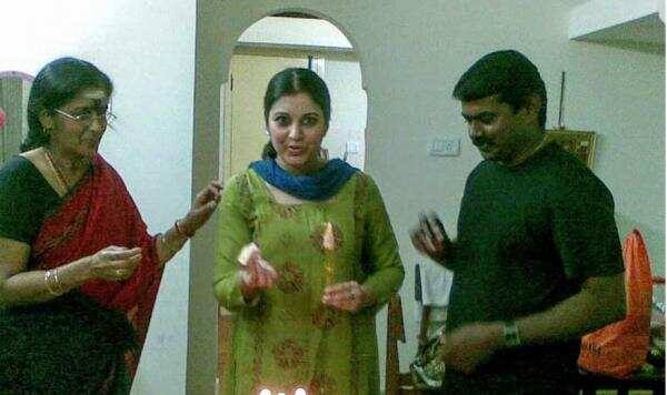 சீமான் பயங்கரவாத கட்சி நடத்துகிறார்.பொங்கும் நடிகை