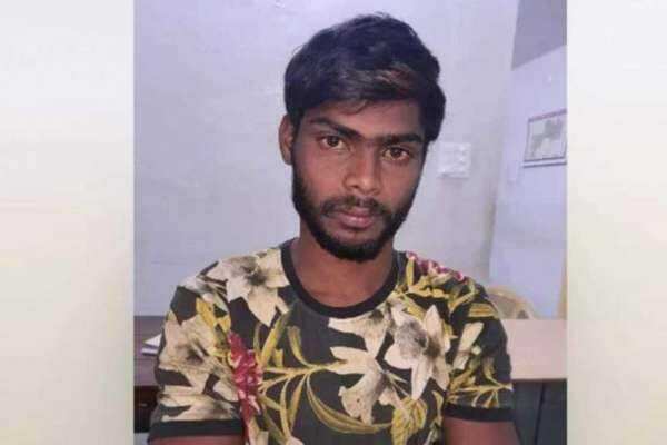 காதலுக்கு உதவிய தங்கை.. காதலி நலம்.. தங்கை கர்ப்பம்.. அண்ணனின் ஒருவருட கொடூரச் செயல் காதலுக்கு உதவிய தங்கை.. காதலி நலம்.. தங்கை கர்ப்பம்.. அண்ணனின் ஒருவருட கொடூரச் செயல்