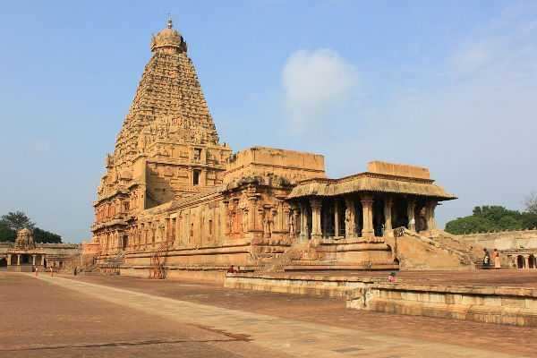 தஞ்சை பெரிய கோயில் கும்பாபிஷேம் நடத்த தடை கோரி வழக்கு