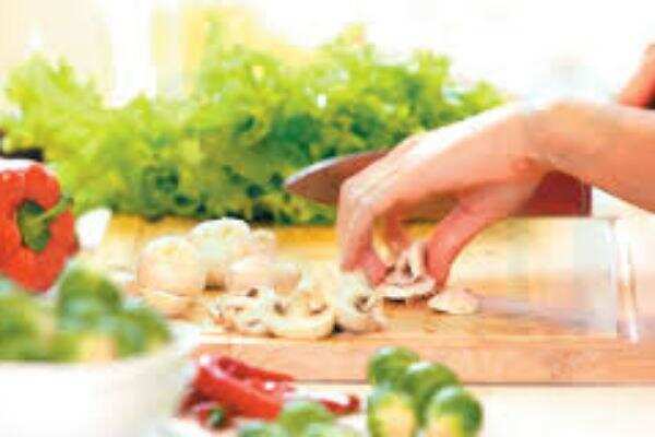 கொரோனா வைரஸ் பின்னங்கால் பிடற ஓட  என்ன செய்ய வேண்டும் என்கிறார்கள் டாக்டர்கள்?