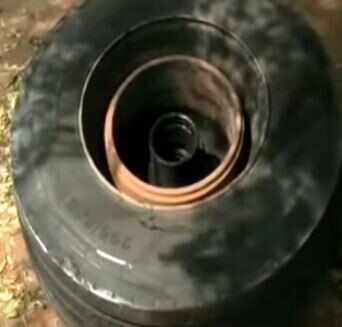 அண்ணே... டயர் தனியா ஓடுது! பீதியில் உறைந்த பயணிகள்!! தனியார் பேருந்துகளின் அராஜகம்!!