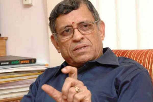 ஆடிட்டர் குருமூர்த்தி வீட்டில் பெட்ரோல் குண்டு வீச முயற்சி!!