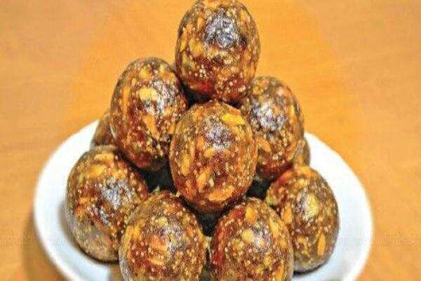 குழந்தைகளுக்கு சத்து தரும் நட்ஸ் லட்டு!!