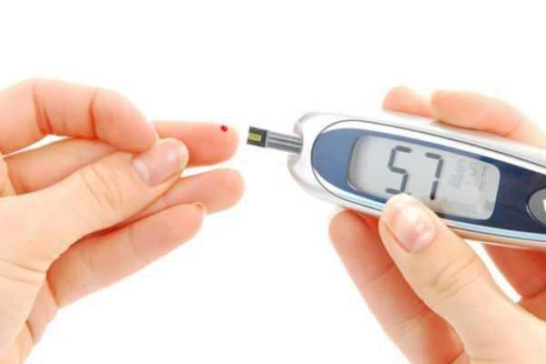 சர்க்கரை  நோயாளி ஏன் இனிப்பு சாப்பிடகூடாது தெரியுமா ?