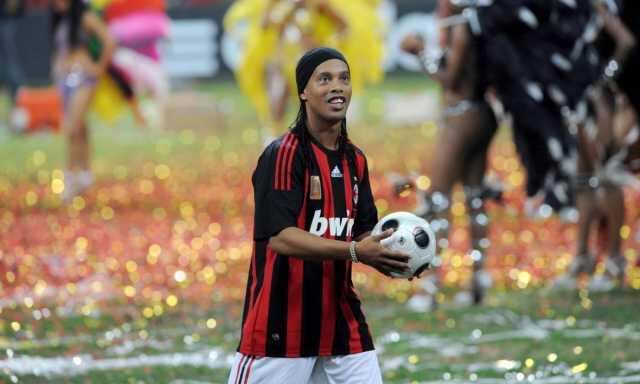 பிரபல கால்பந்து வீரர் கைது! ரசிகர்கள் அதிர்ச்சி!!