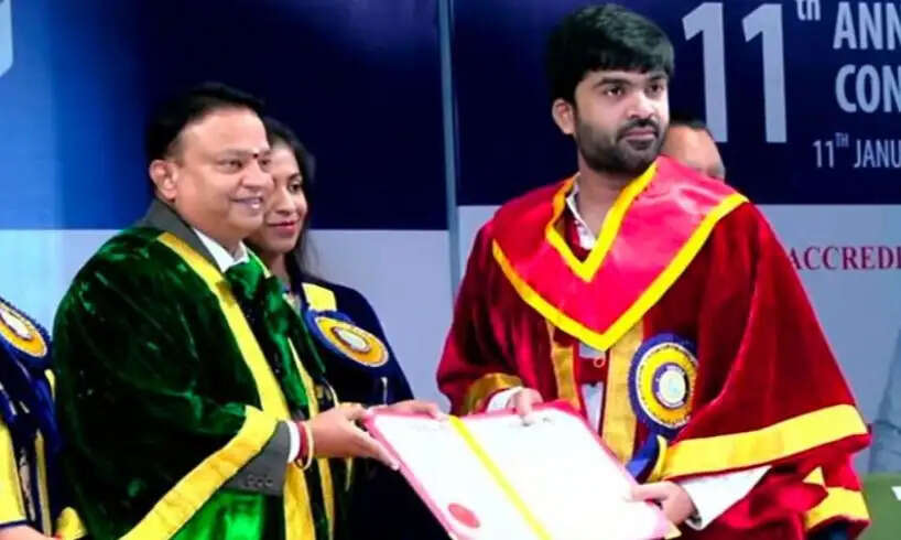 டாக்டர் ஆனார் நடிகர் சிம்பு.. பட்டம் வழங்கி பல்கலைக்கழகம் சிறப்பு..!