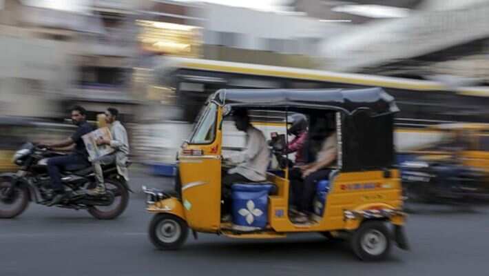 சென்னையில் அதிரடி.. ஒரே நாளில் ஆட்டோக்கள் மீது 959 வழக்குகள் !!