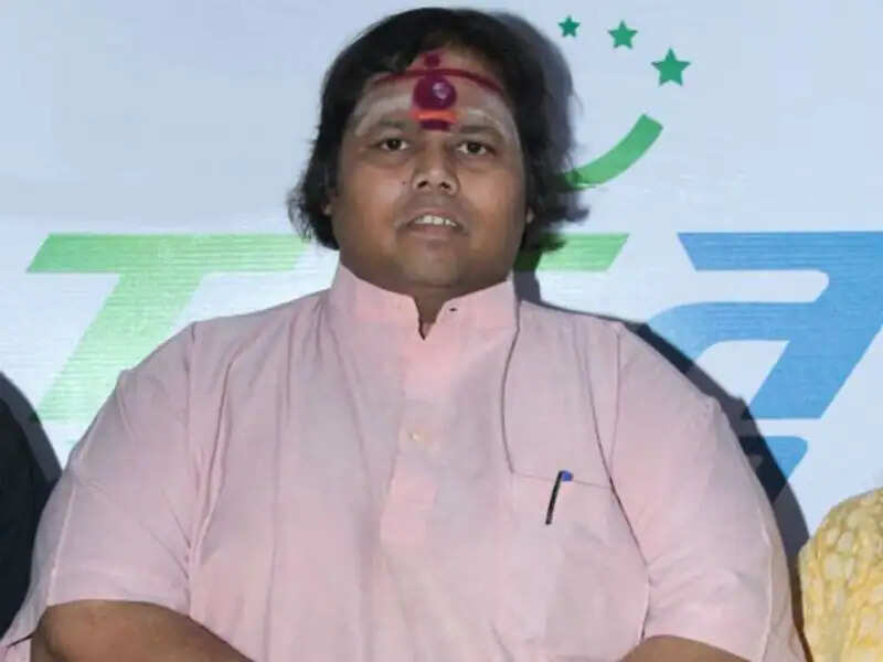 எழுதி எழுதி எனது லெட்டர்பேட் தேய்ந்ததுதான் மிச்சம்; அதிமுகவை சாடும் நடிகர் குண்டு கல்யாணம்!