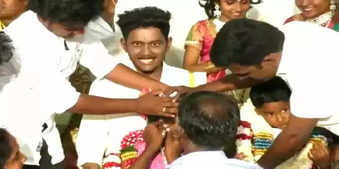 நெகிழ்ச்சி! மெழுகு சிலை தாய் மாமனின் மடியில் அமர வைத்து காதணி விழா!!