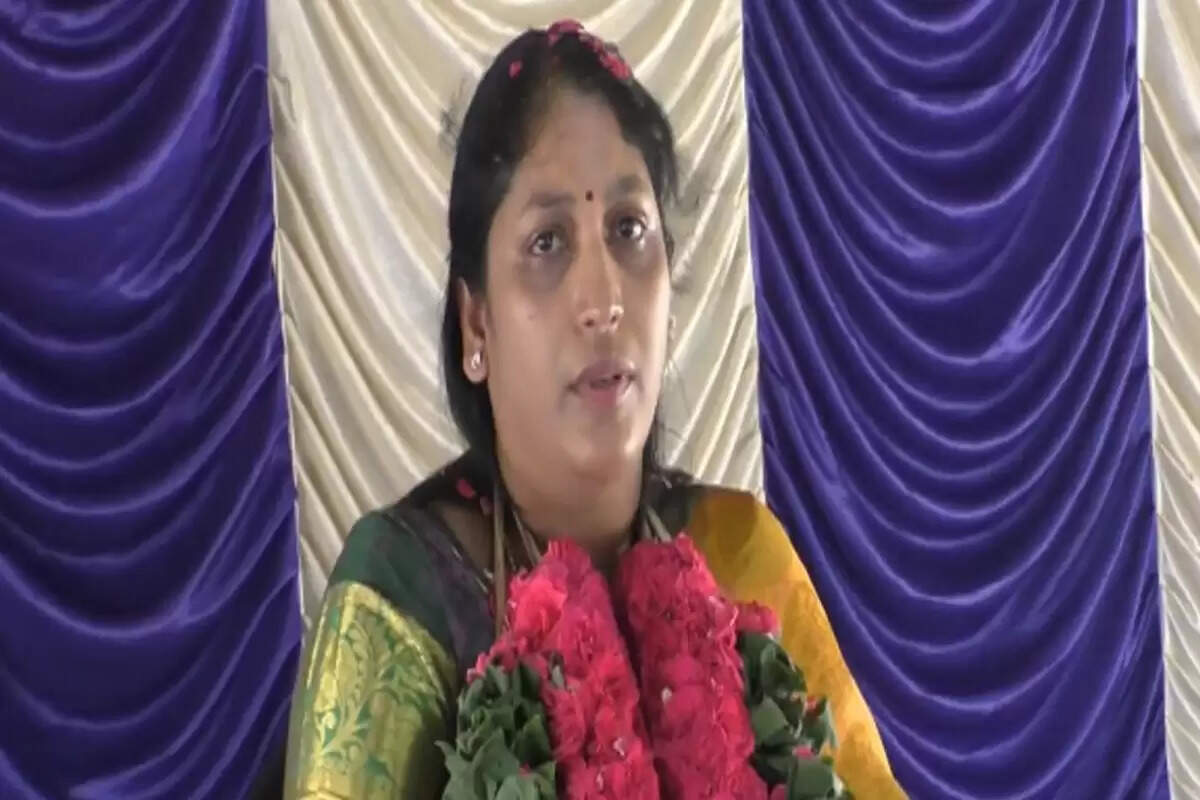 anna poorani