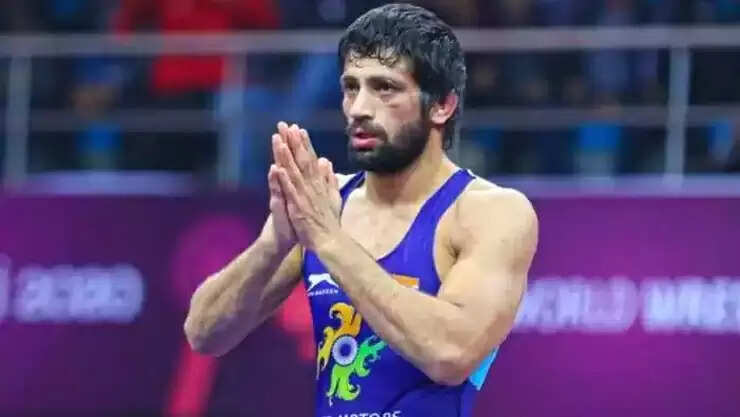 வெள்ளிப் பதக்கம் வென்றார் ரவிக்குமார் தாஹியா; பிரதமர் மோடி பாராட்டு..! வெள்ளிப் பதக்கம் வென்றார் ரவிக்குமார் தாஹியா; பிரதமர் மோடி பாராட்டு..!