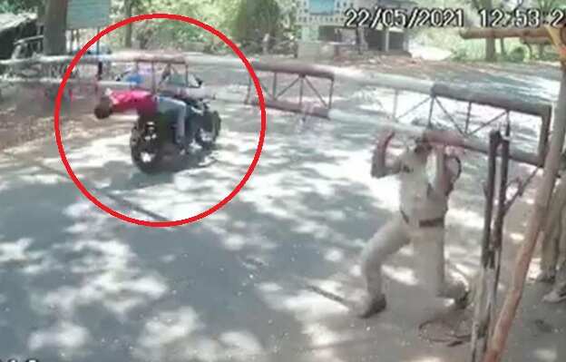 மின்னல் வேகம்.. செக் போஸ்ட் தடுப்பில் !! பதறவைக்கும் சிசிடிவி காட்சி !