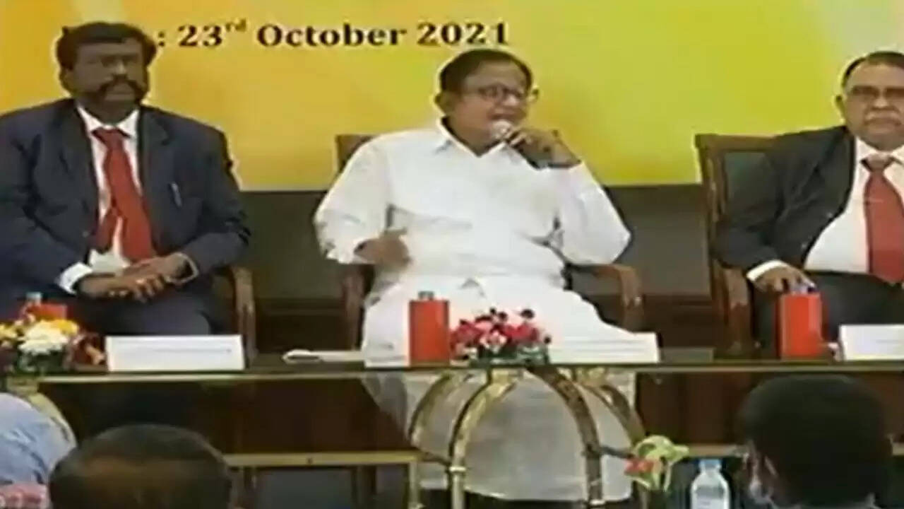 பெட்ரோல், டீசல் விலை உயர்வுக்கு அரசின் பேராசையே காரணம் - ப.சிதம்பரம்