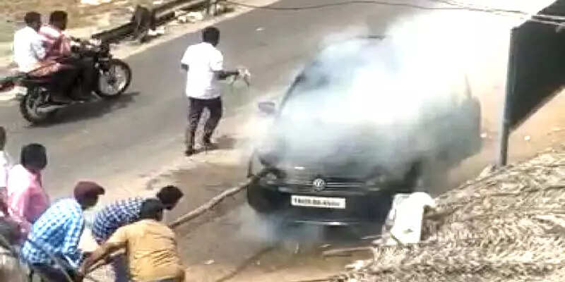 car fire1