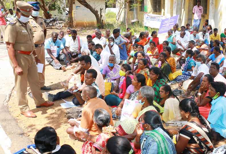 அமைச்சர் உறுதி.. மாற்றுத் திறனாளிகள் போராட்டம் வாபஸ்..! அமைச்சர் உறுதி.. மாற்றுத் திறனாளிகள் போராட்டம் வாபஸ்..!