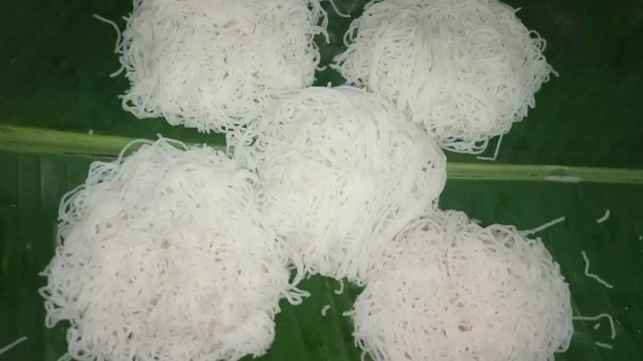 மாணவர்களுக்கு நற்செய்தி.. உணவு பட்டியலில் இனி இடியாப்பம்..! மாணவர்களுக்கு நற்செய்தி.. உணவு பட்டியலில் இனி இடியாப்பம்..!