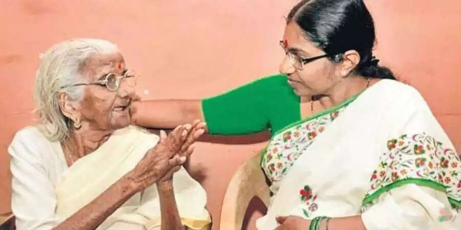 கேரளாவுக்கு பெருமை சேர்த்தவர்! பாகீரதி அம்மாள் 107வது வயதில் காலமானார்!